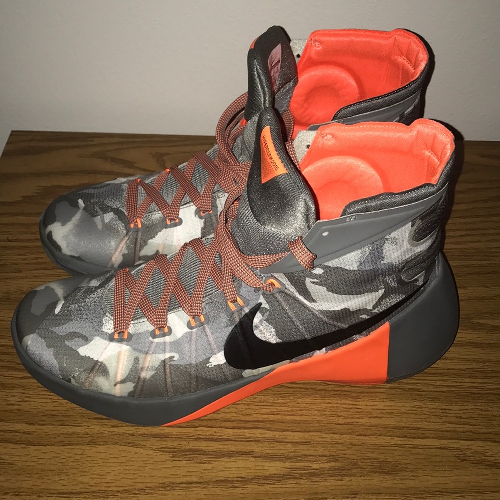 NIKE Hyperdunk 2015, never used, men’s size 10